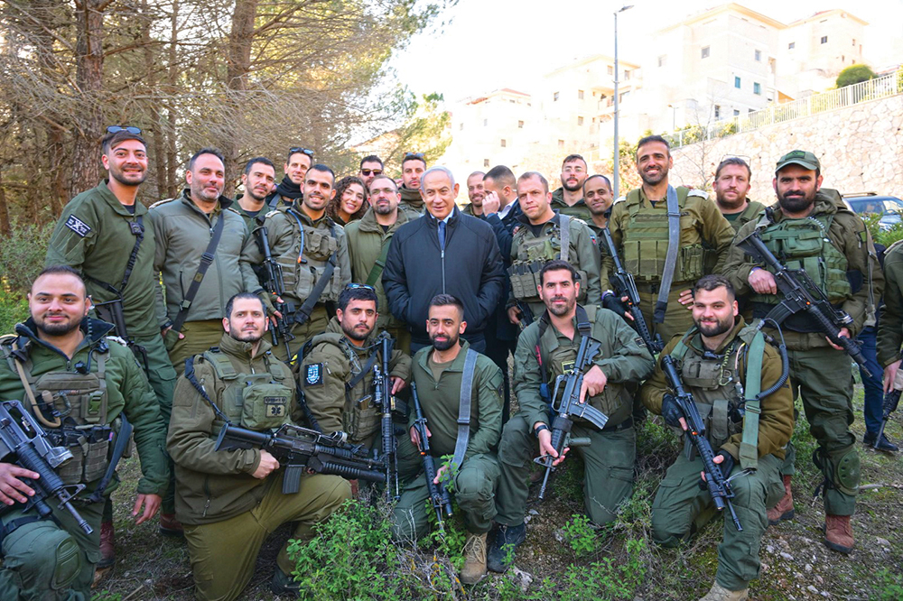 Netanyahu Meets With Troops - The Jewish Link