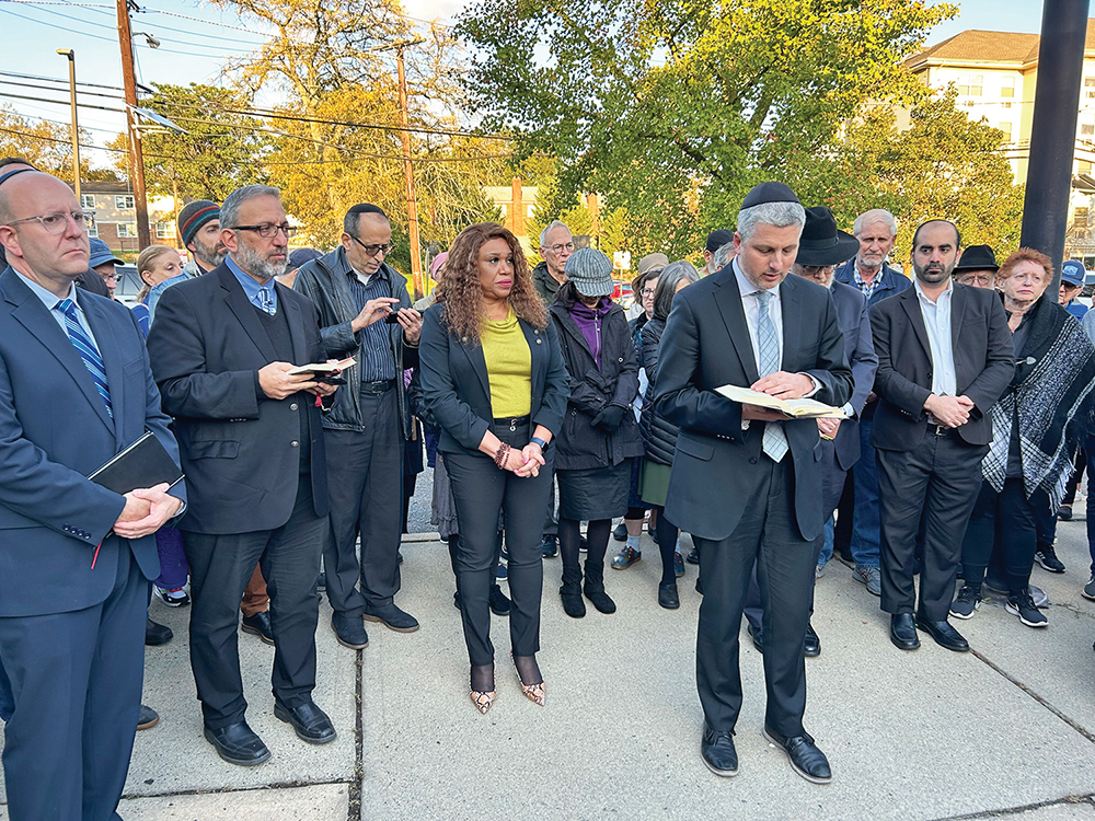 Prayer vigil for Israel in Ashland drew more than 100 people